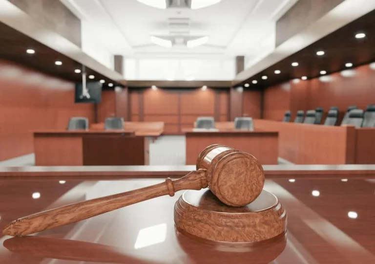 Court-10