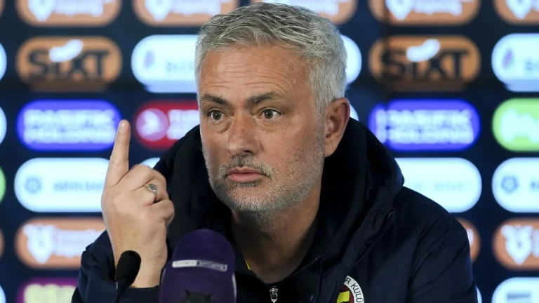 Mourinho-fenerbahce_6838895