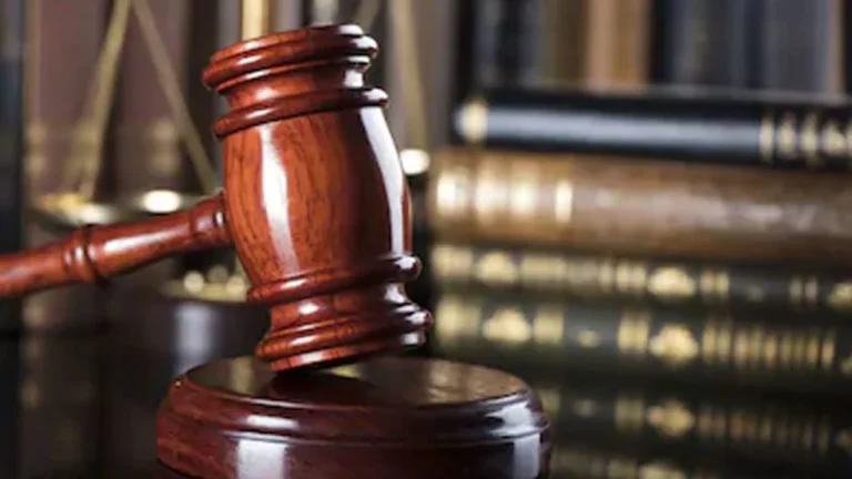 court-3