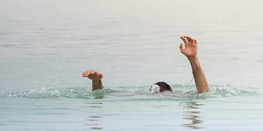 drowns-1