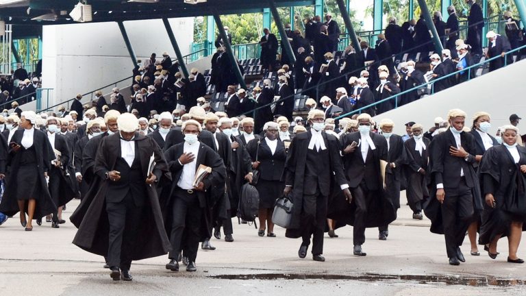 lawyers-3