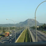 Road_in_Abuja_Nigeria_13
